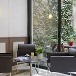 Western Au Trocadero Hotel