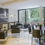 Hotel Western Au Trocadero 3*