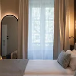 Western Au Trocadero Hotel 3*