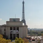 Western Au Trocadero Hotel
