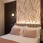 Western Au Trocadero 3*
