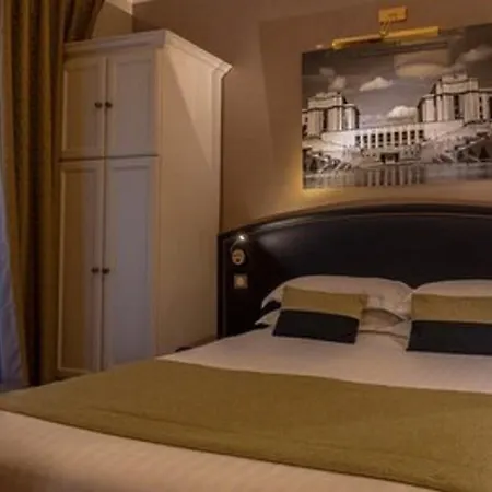 Western Au Trocadero Hotel