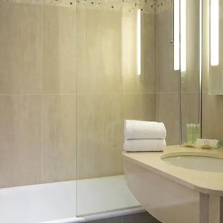 Western Au Trocadero Hotell 3*