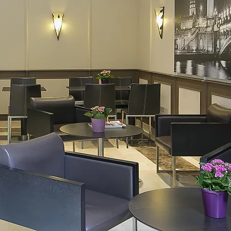 Western Au Trocadéro Hotel