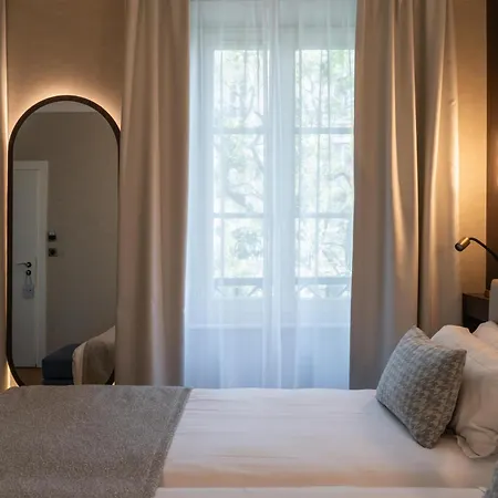 Western Au Trocadero Otel 3*