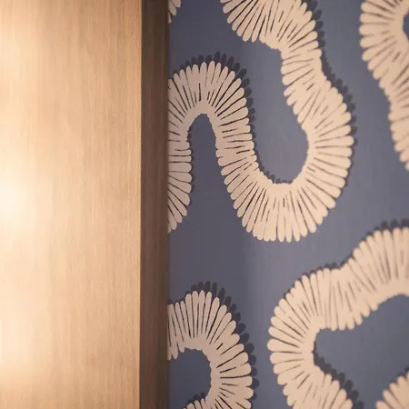 Western Au Trocadero 3*