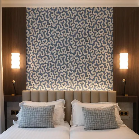 Western Au Trocadero Paris