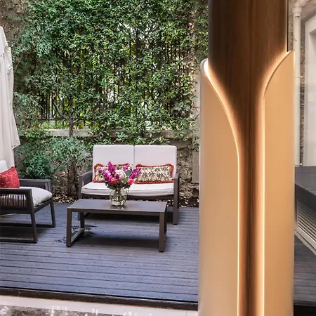 Western Au Trocadero