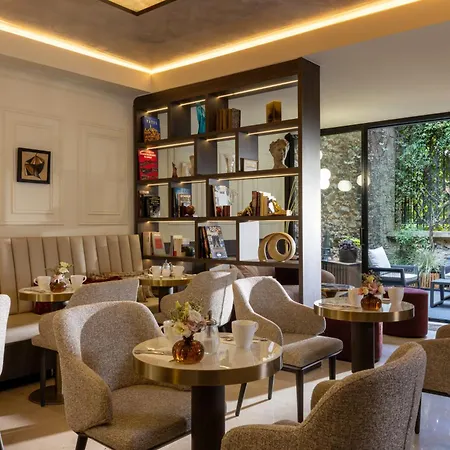 Hotel Western Au Trocadéro 3*