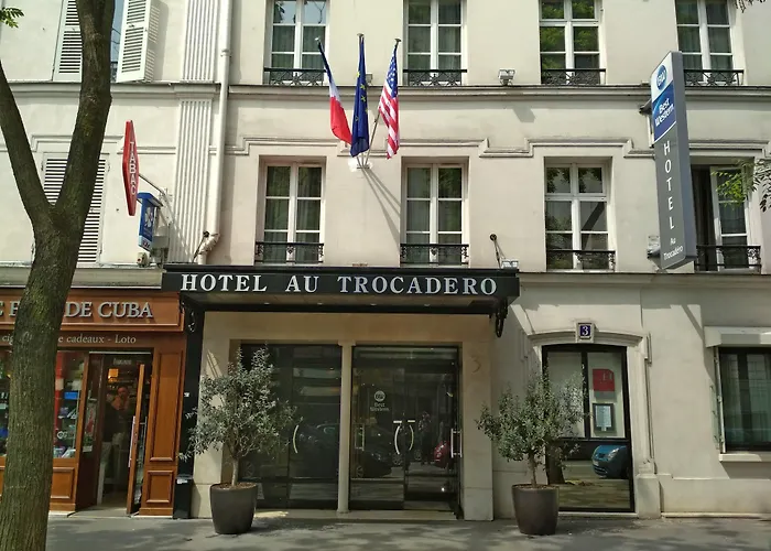 بست وسترن أوه تروكاديرو باريس